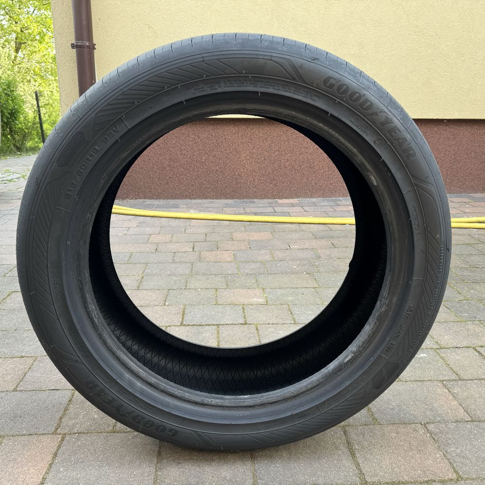 Opony 215/50 R18 Goodyear 4 sztuki