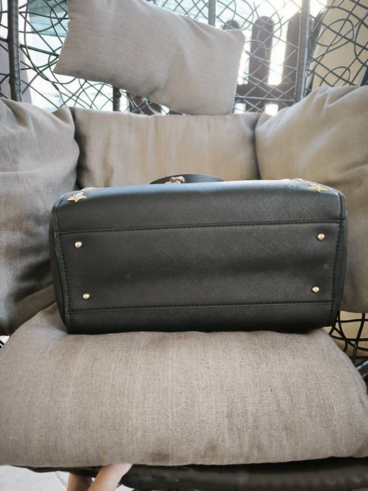 Mala Guess em bom estado