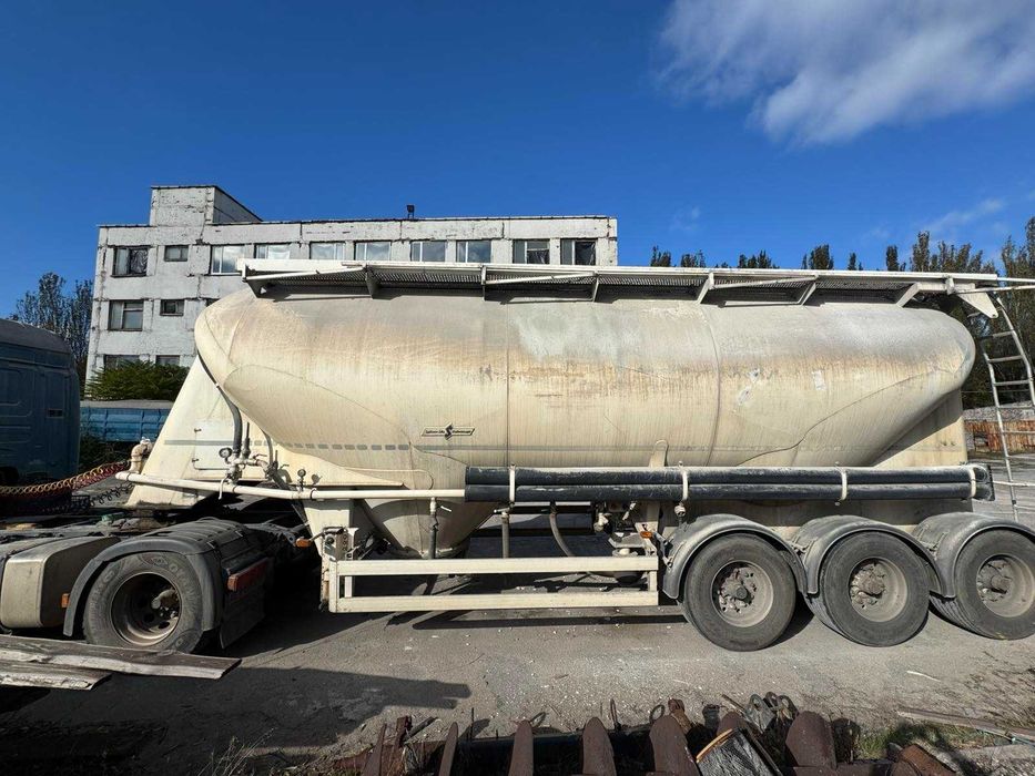 Полуприцеп - бочка цементовозная, цементовоз SPITZER АЦ, б/у