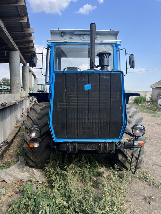 Продам ХТЗ 12221 ямз 236