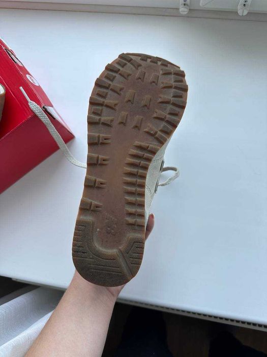 Жіночі кросівки New Balance 574 V2 WL574RC 38 (7.5US) 24.5 см