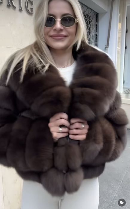 Шубка із песца нова