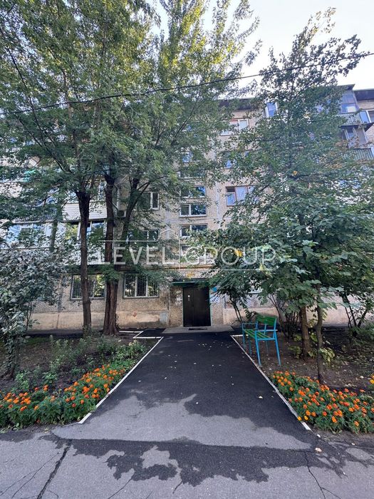 Продаж 2кімн квартири вул.Братиславська 8, метро Чернігівська 5хв