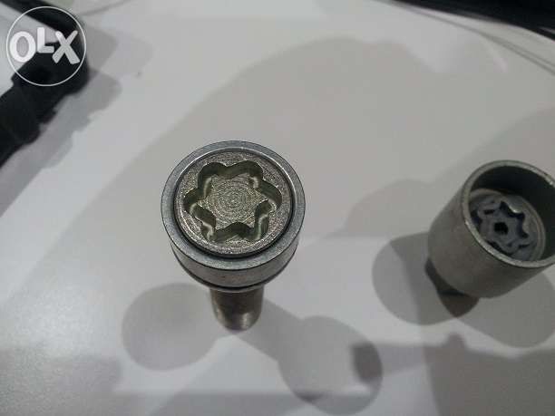 Pernos de Segurança Anti Roubo para Carro