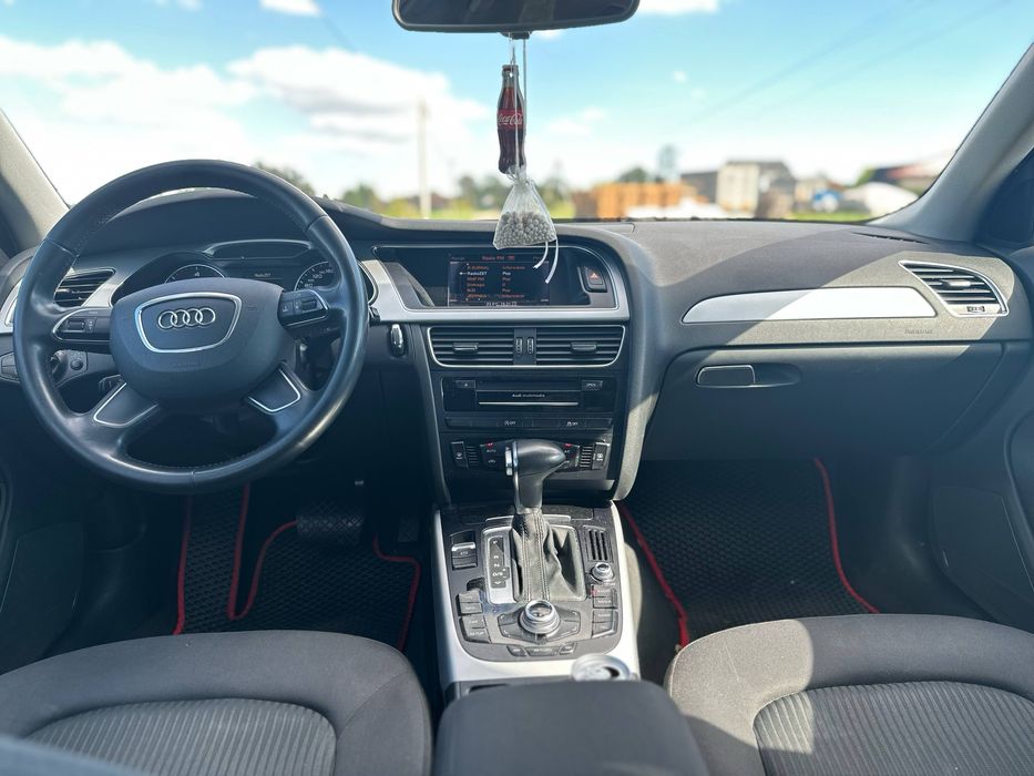 Sprzedam audi a 4b8 2015 rok