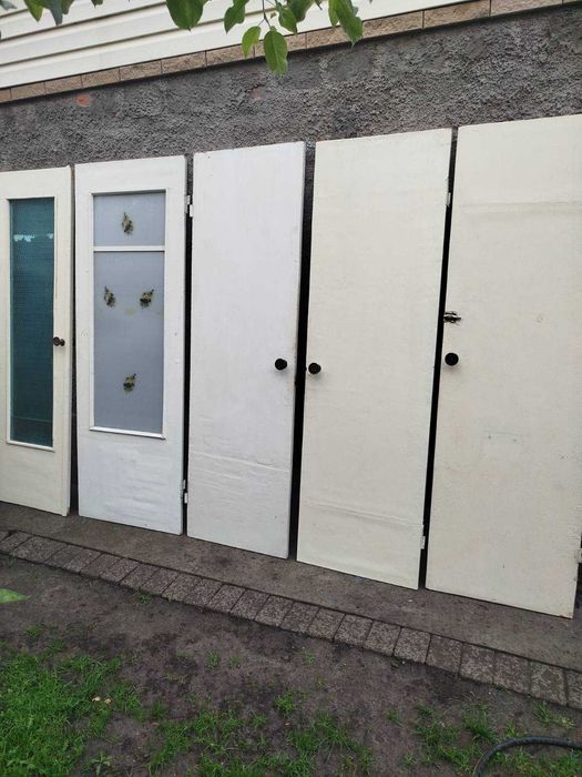 Продам двері різних розмірів
