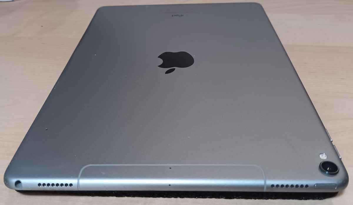 Apple iPad Pro 10,5" 256 GB WiFi + Cellular ( LTE ) Space Gray