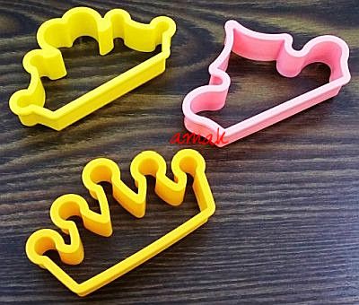 Wykrawacze Formy Foremki Plastikowe Do Pierników Ciastek 3 Korony