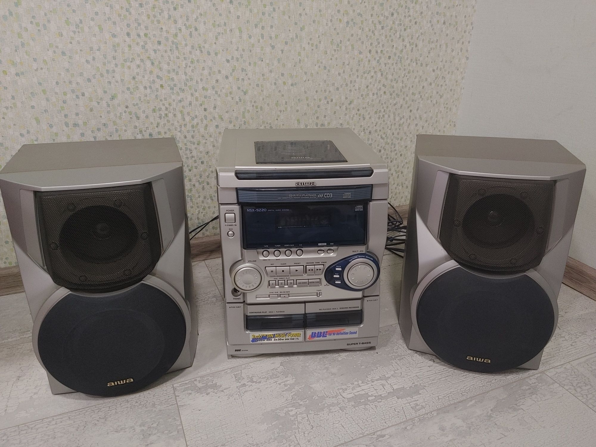 Музыкальный центр Aiwa Nsx sz20