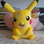 Peluche Original Pokémon Pikachu 20cm