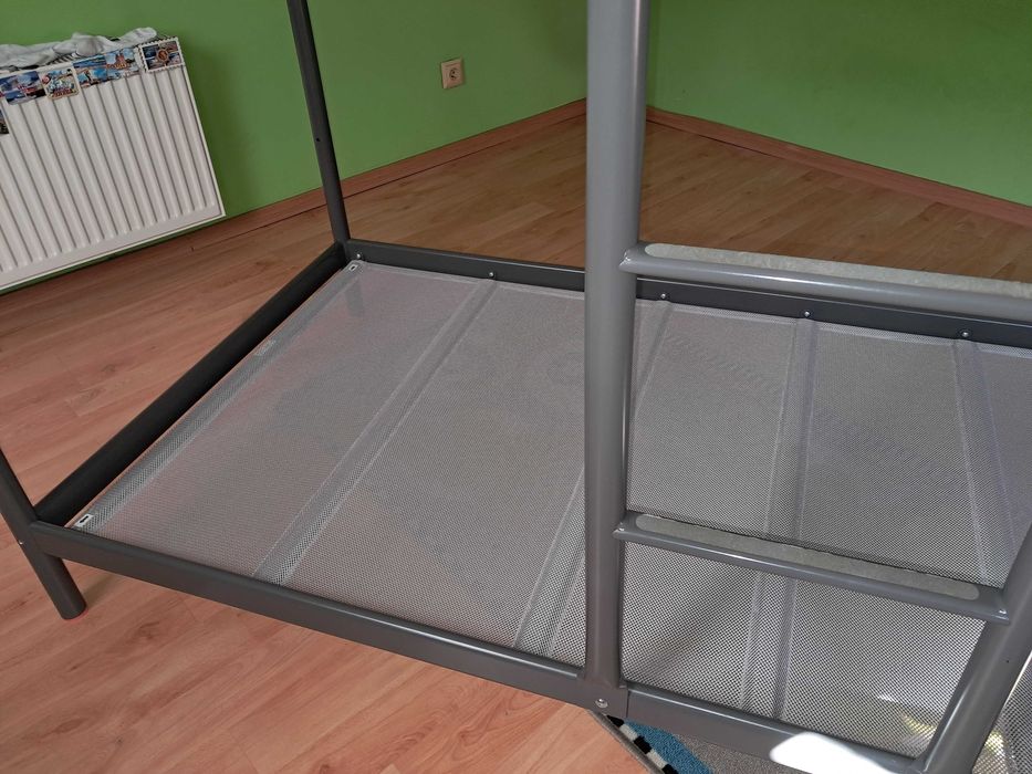 Łozko pietrowe bez materacy