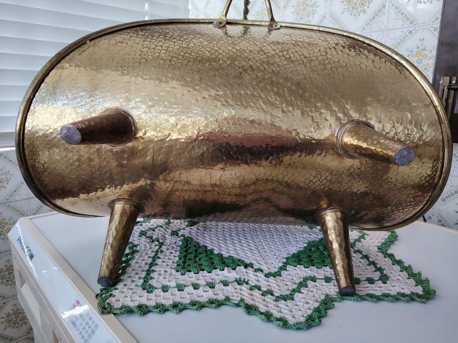 Cesta em Latão para Revistas