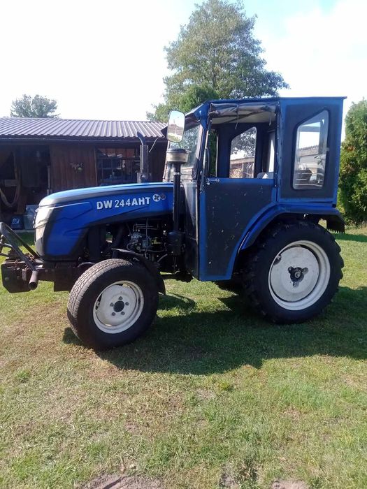 Продам трактор DW 244