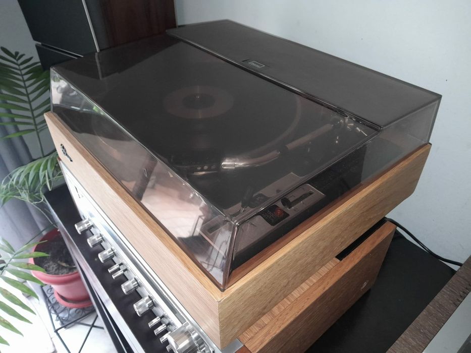 Gira Discos Sansui SR-2050C