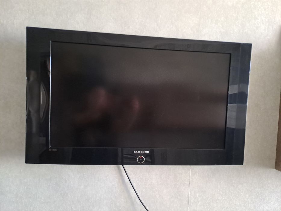 Продаю телевизор Samsung 32 д.