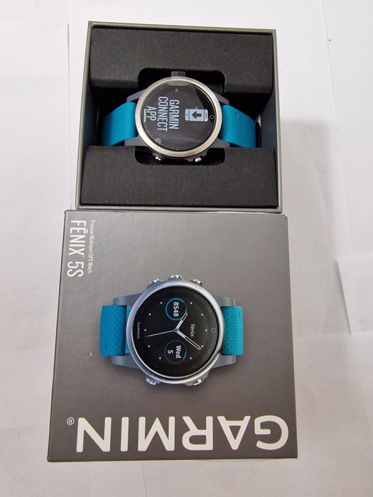 Smartwatch Garmin fenix 5s idealny