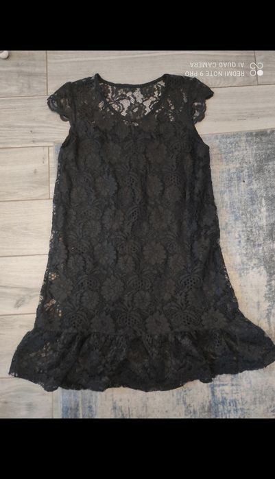 Sukienka damska czarna koronkowa