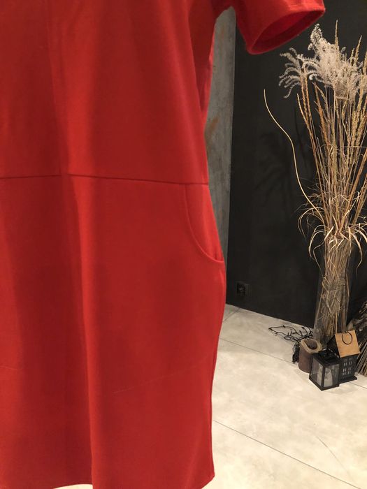 Sukienka elegancka trapezowa jak nowa czerwona 36 Walentynki do pracy