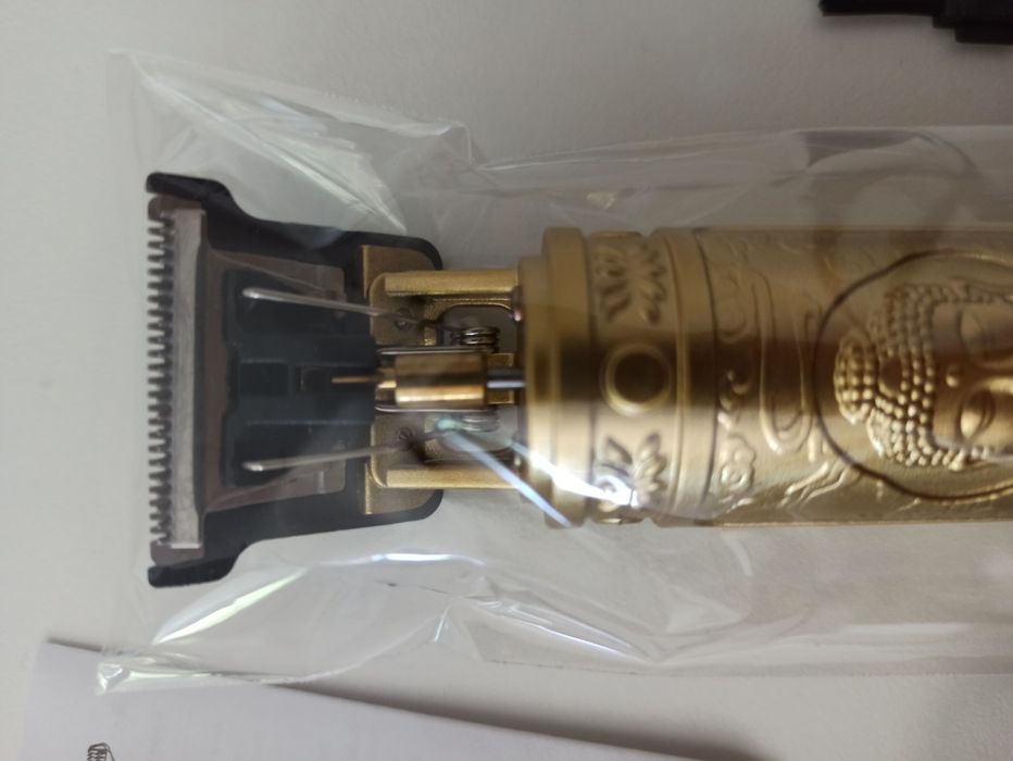 Máquina cortar cabelo/barba