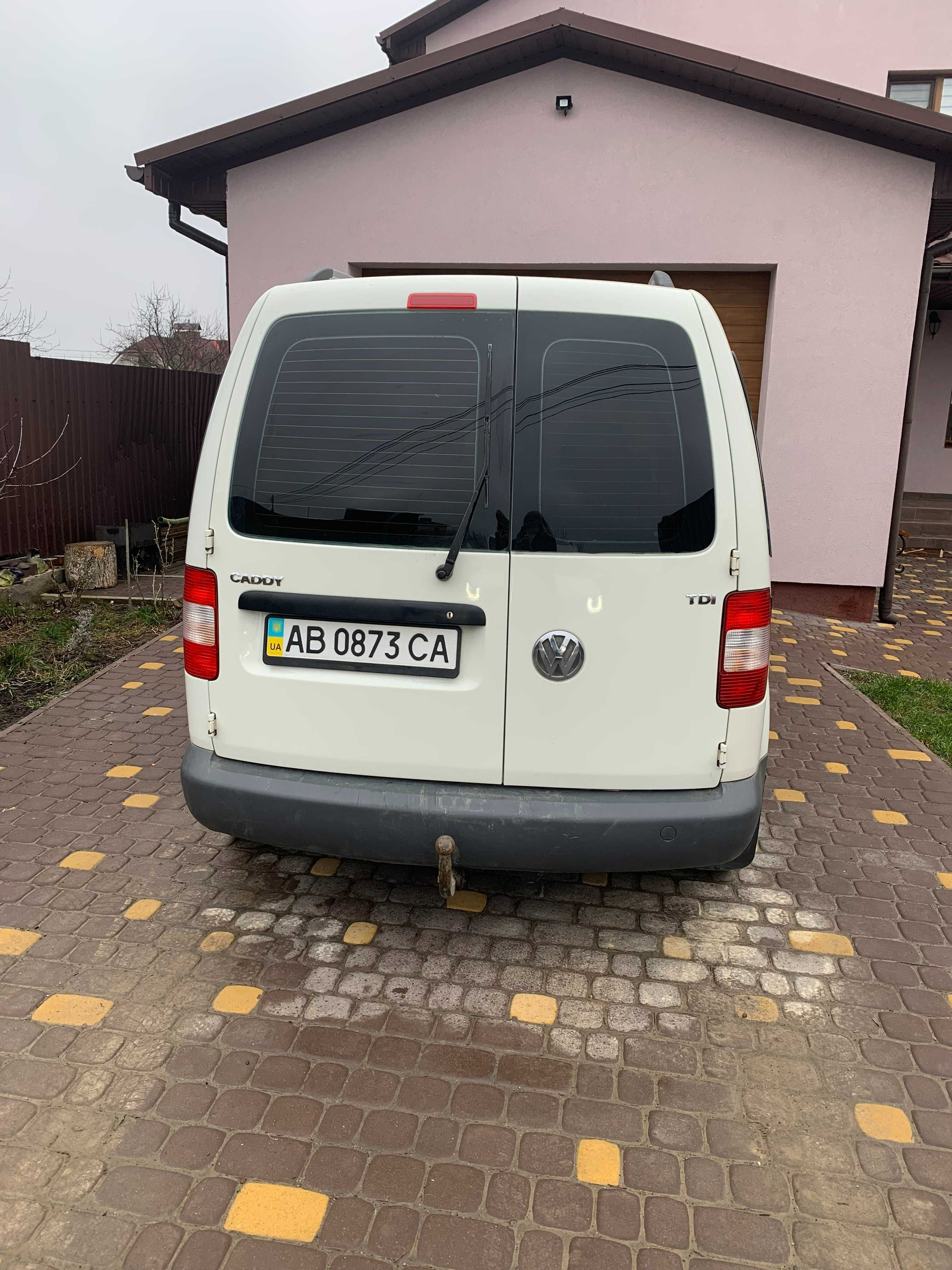 Автомобіль Volkswagen Caddy