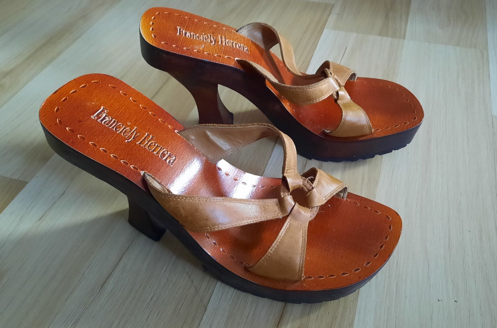 Franciely Herrera sandals  Odjazdowe damskie drewniane sandały 39 sexy