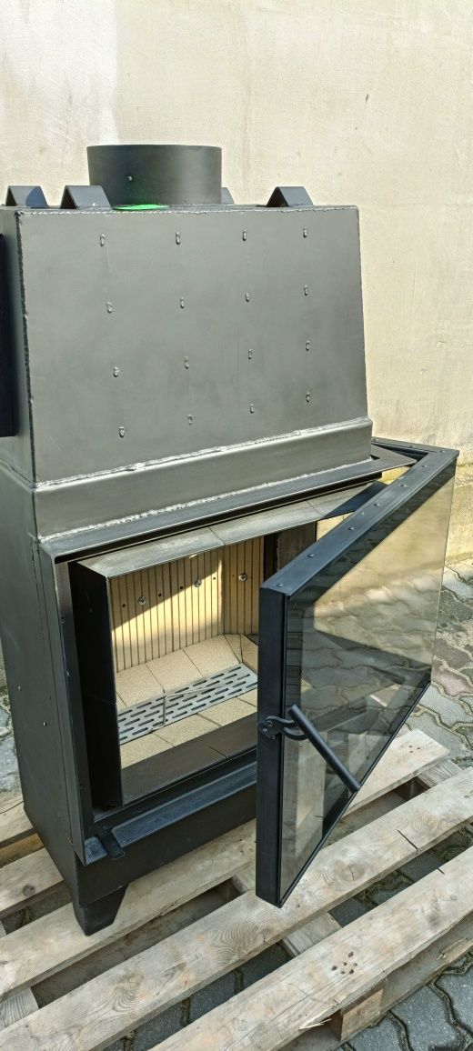 Sprzedam nowy kominek na drewno lechma 14 kw
