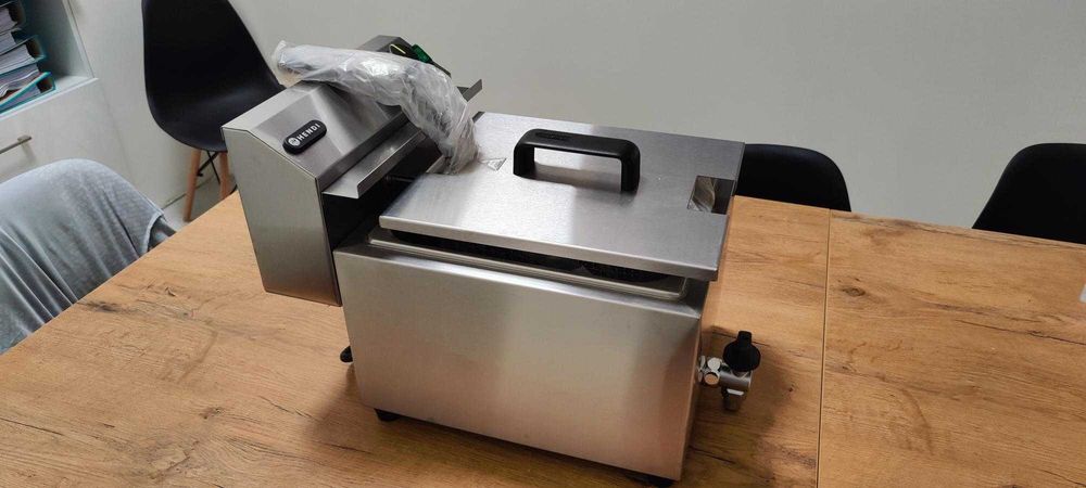 WYPRZEDAŻ EKSPOZYCJI - Frytkownica 8 l gastro - Hendi 221570 - nowa