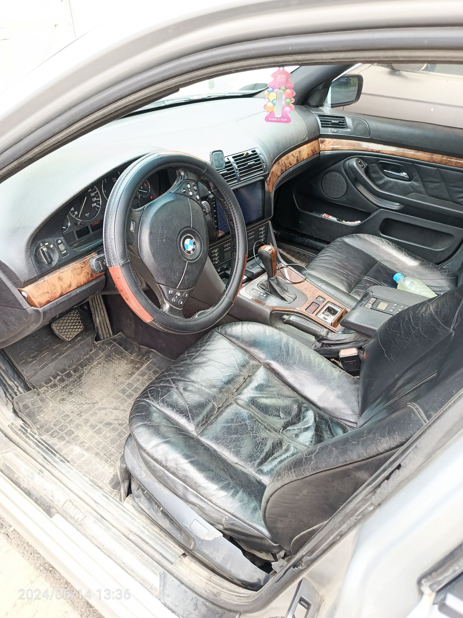 Продам БМВ 530D.