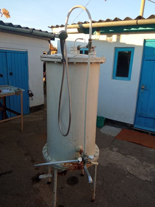 Бойлер для підігріву води від котла