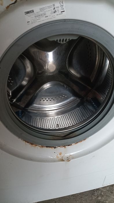 Пральна машина під ремонт