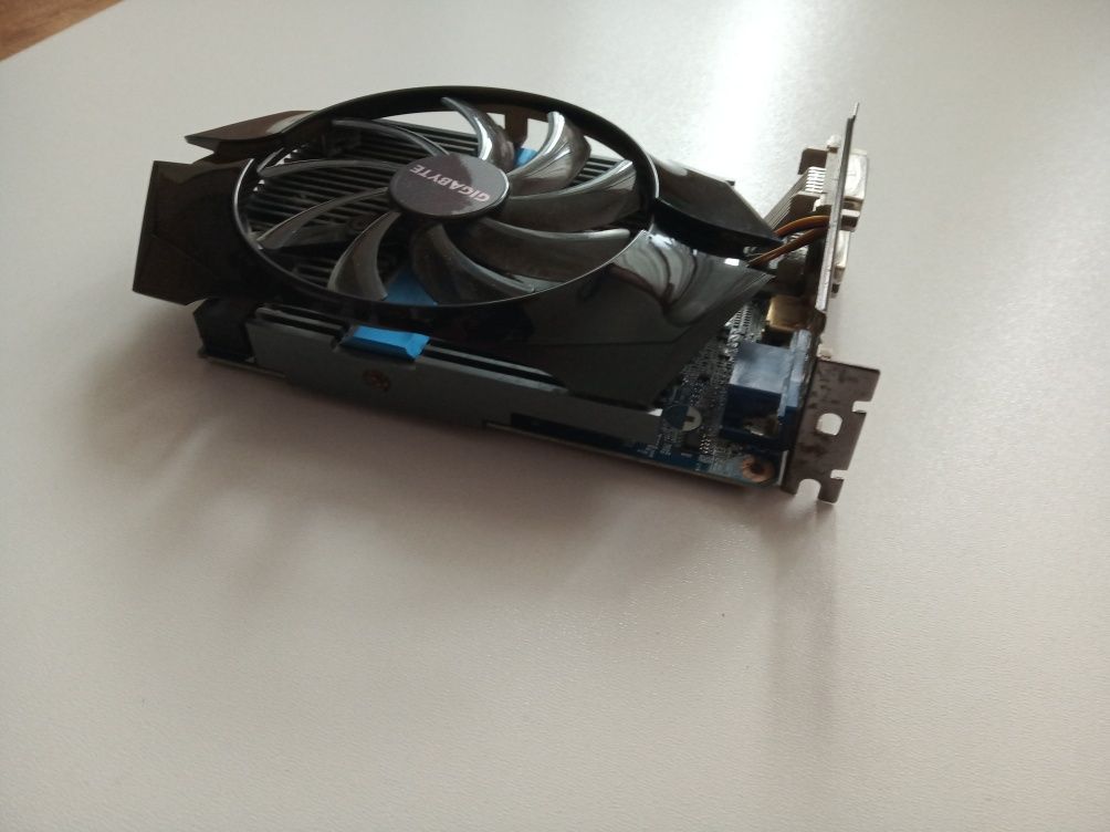 Відеокарта Gigabyte GTX 650 - 2Gb