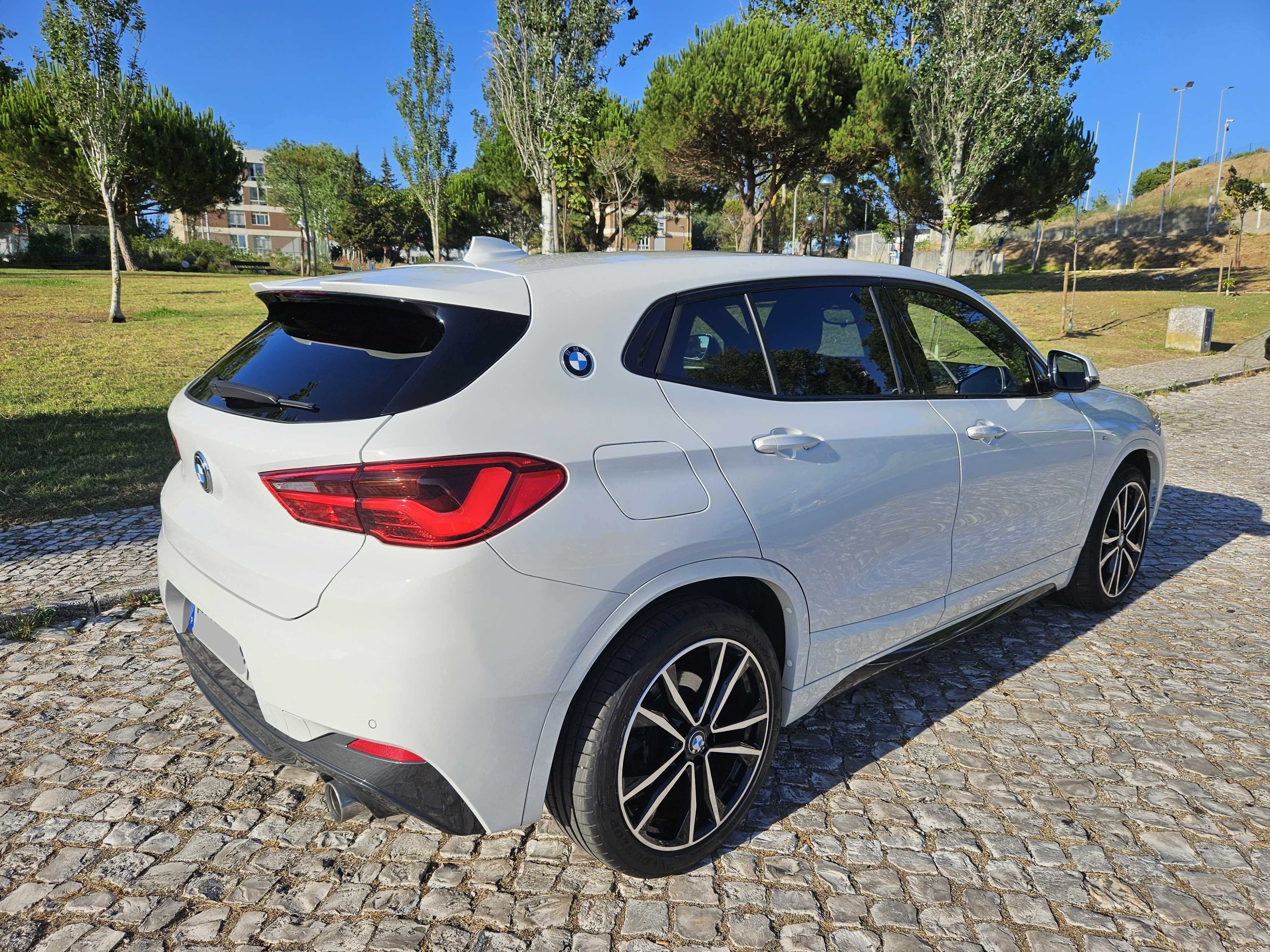 BMW X2 sDrive20i Pack M Sport • 192cv • Teto Panorâmico • Navi • LED