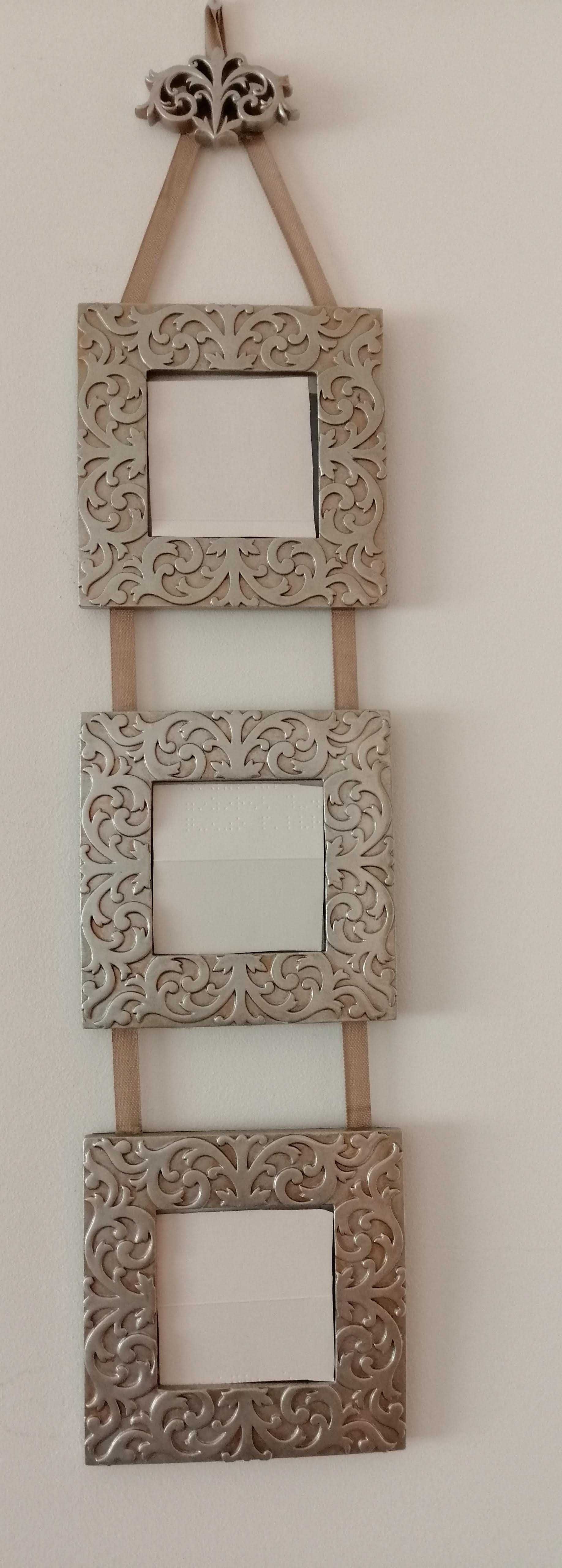 Moldura tripla em tons de prateado