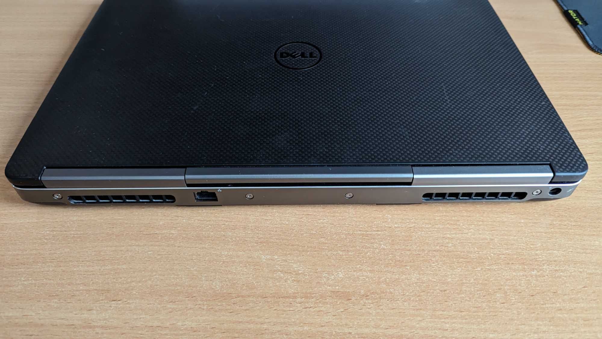 Ноутбук Dell Precision 7520 16/256