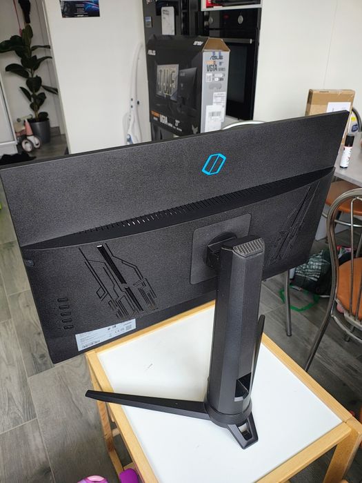 Monitor Samsung 27" 1080p 144hz
