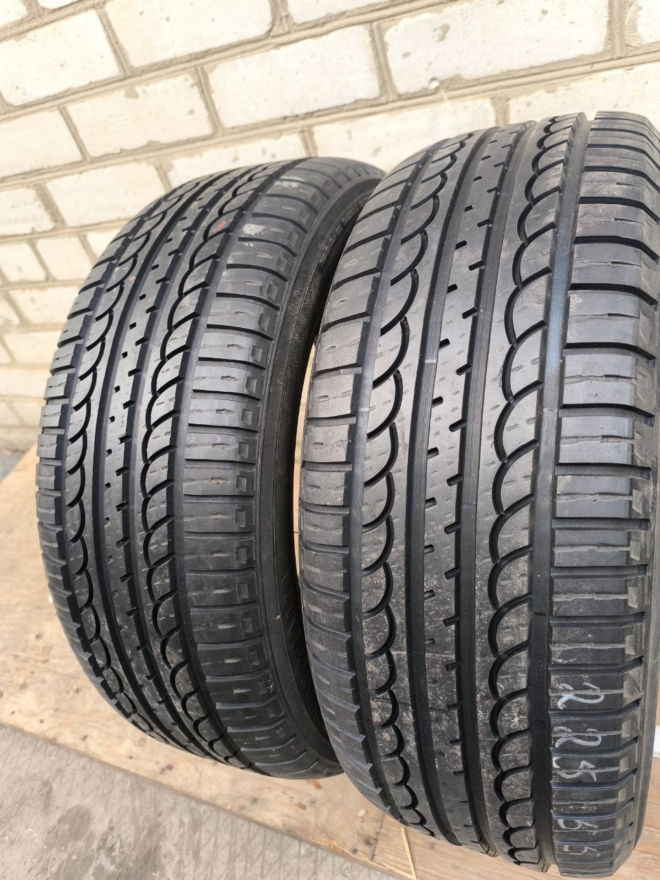 95%Продам пару летних шин 225 55 R18 98V YOKOHAMA GEOLANDAR SUV