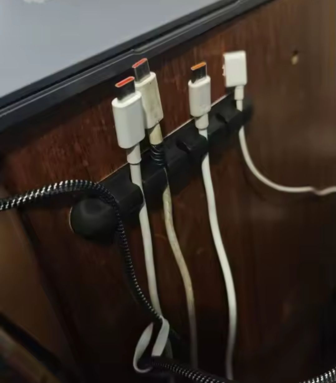 Силиконовый органайзер кабеля usb