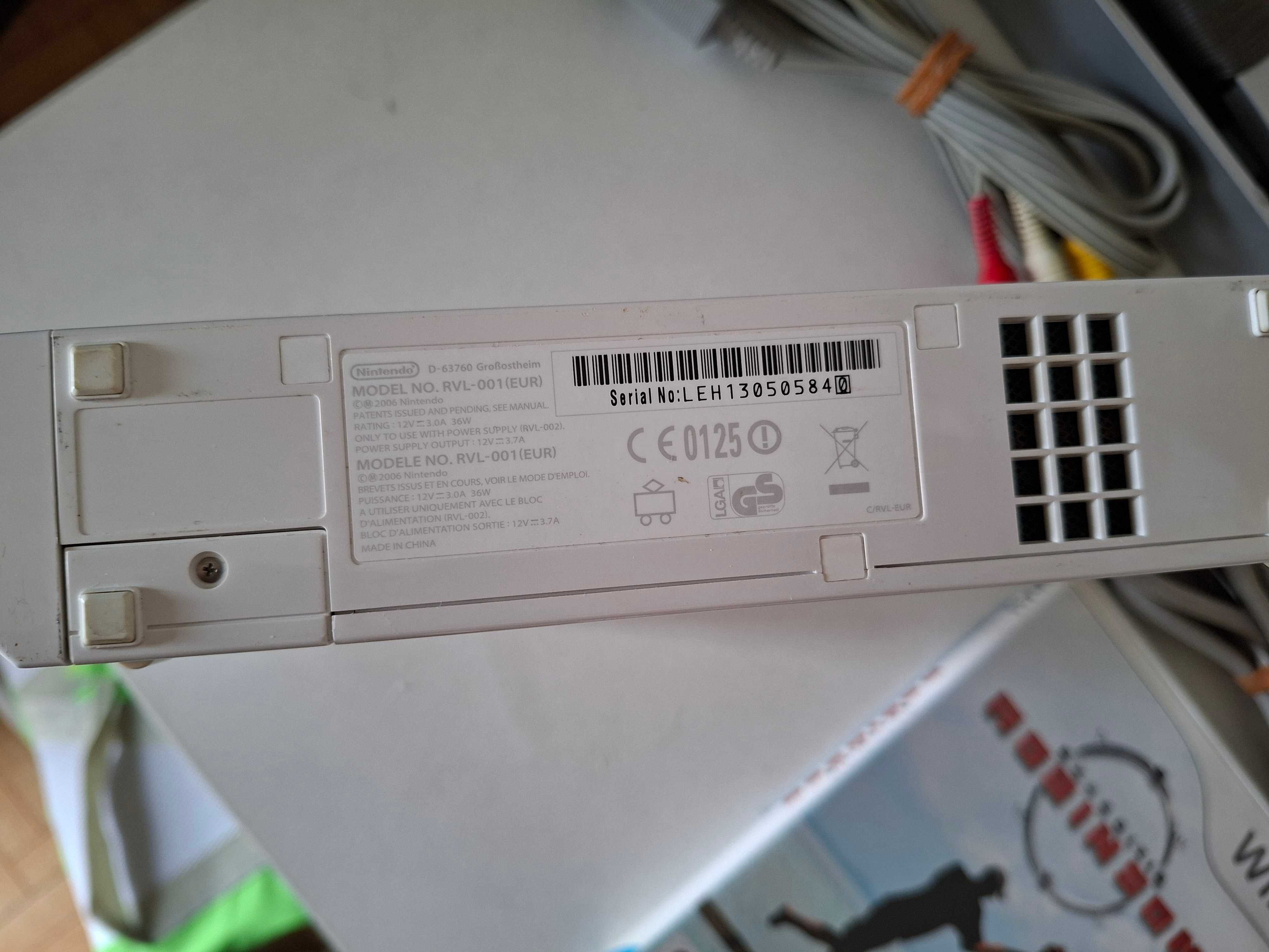 Nintendo Wii Branca 1º Modelo + 1 Comando + 3 jogos *100% Funcional*