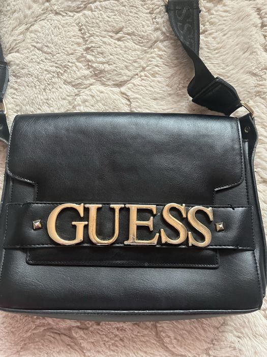 Torebka Guess czarna listonoszka