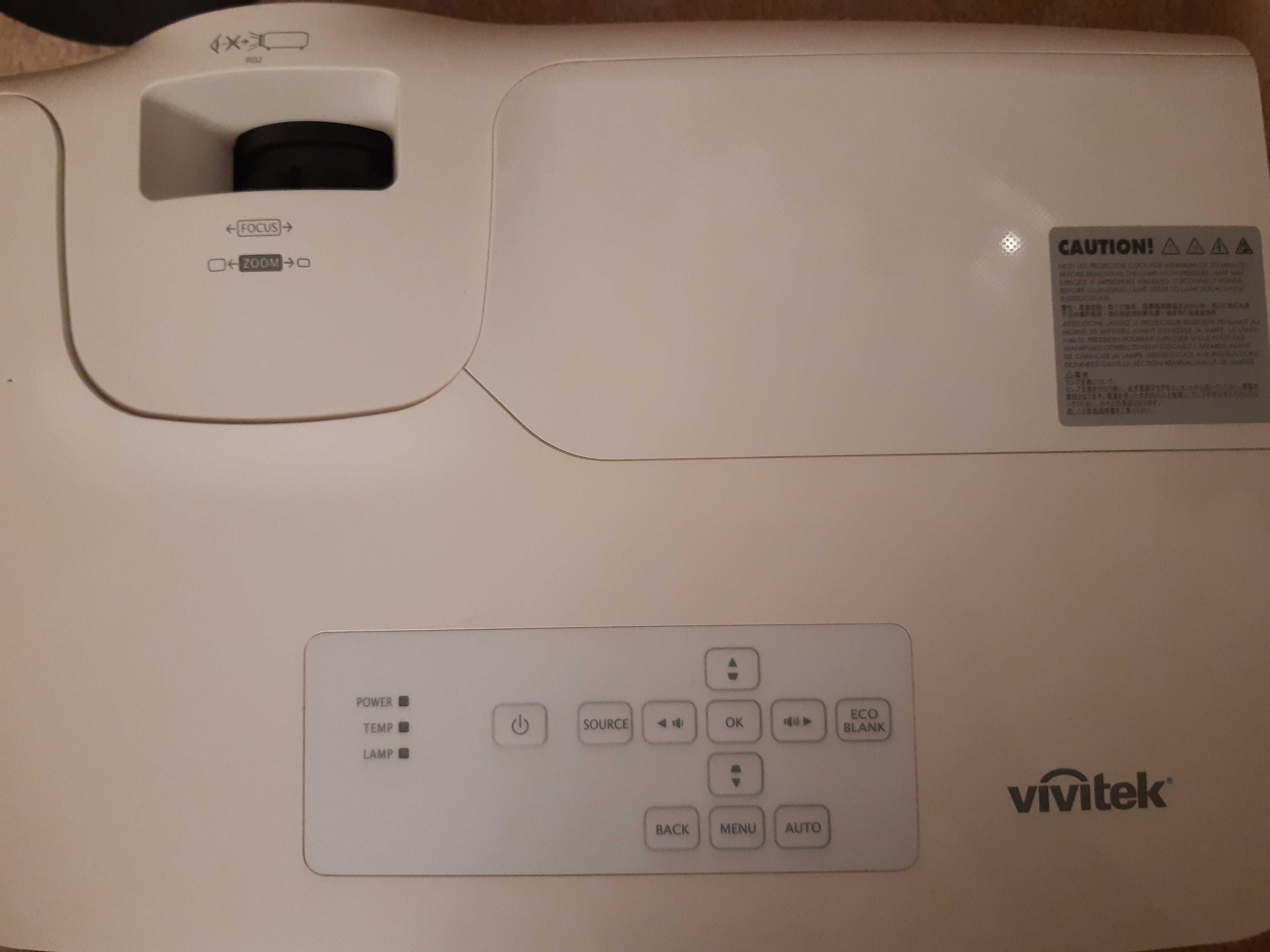 Projektor Vivitek DH268