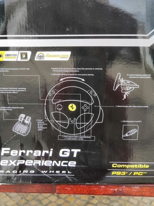 Volante Thrustmaster Ferrari experience