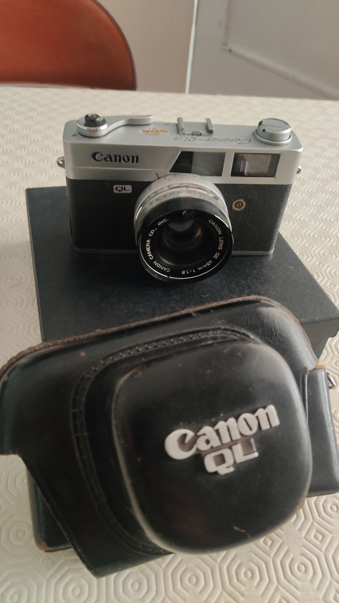 Canon canonet QL-19