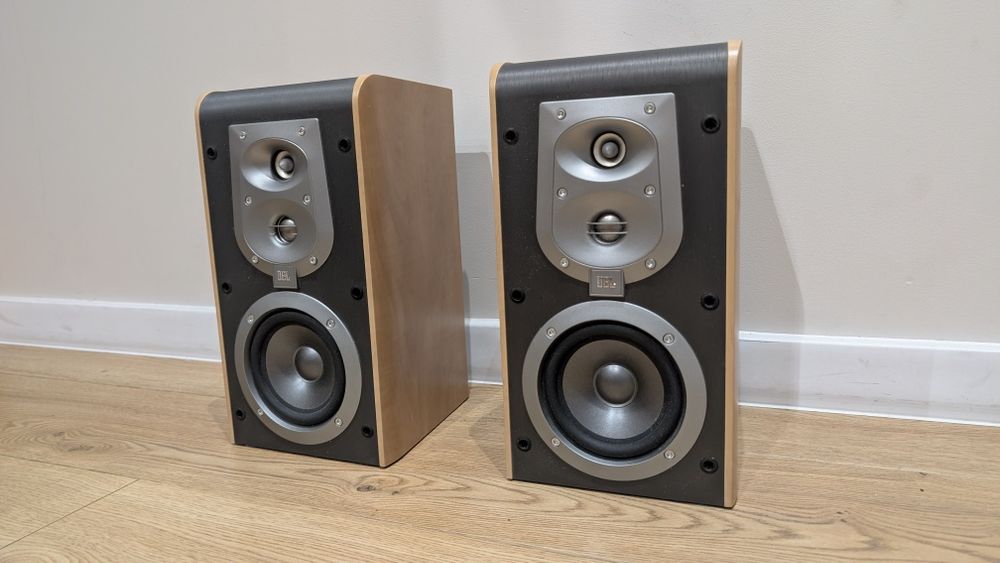 JBL ES20        .