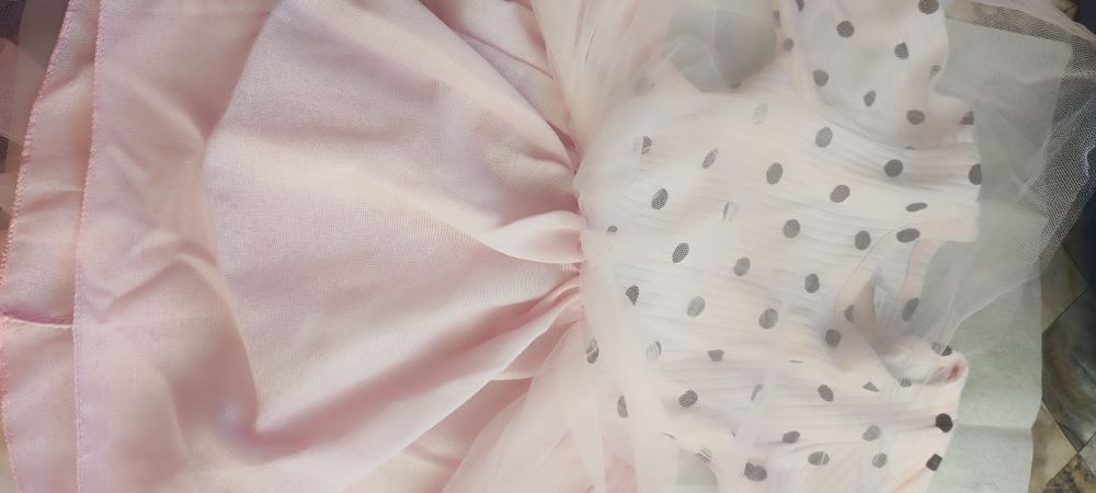 Продам дитячу сукню