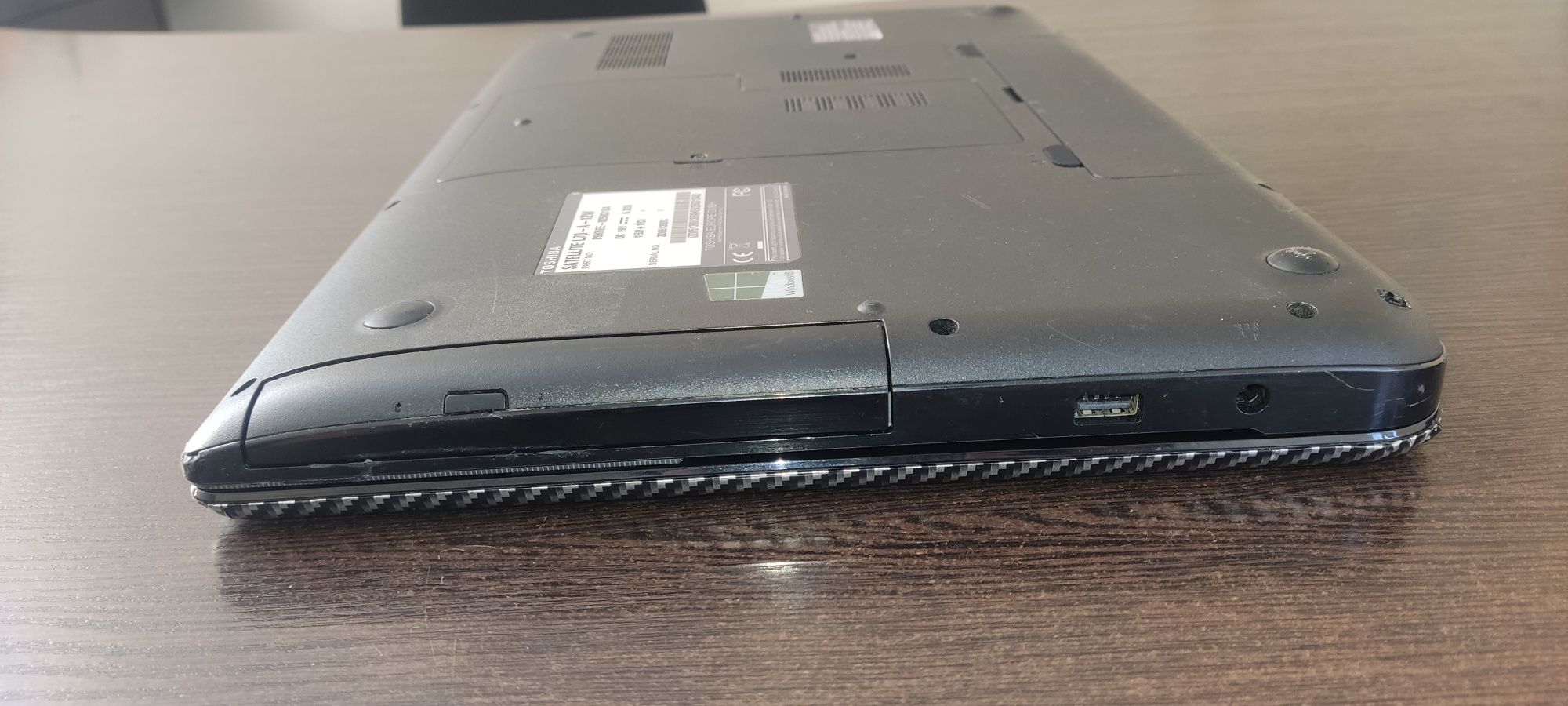 Потужний 17" Toshiba l70 (i7, 16, 250ssd, 500hdd, windows ліцензія)