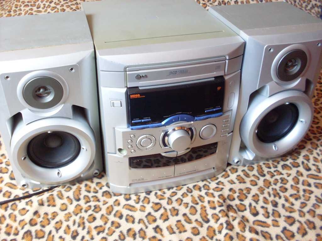 WIEŻA LG FFH 376 z głośnikami