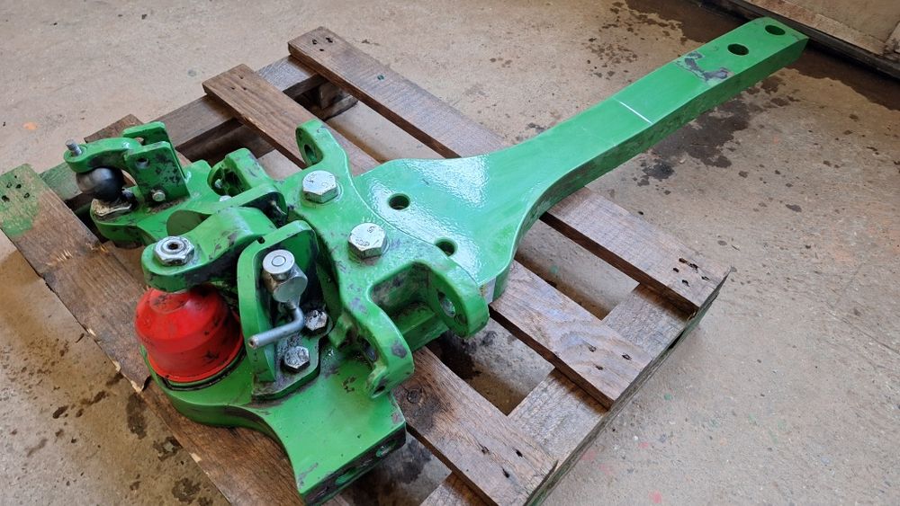 Płyta nośna zaczep kulowy John Deere
