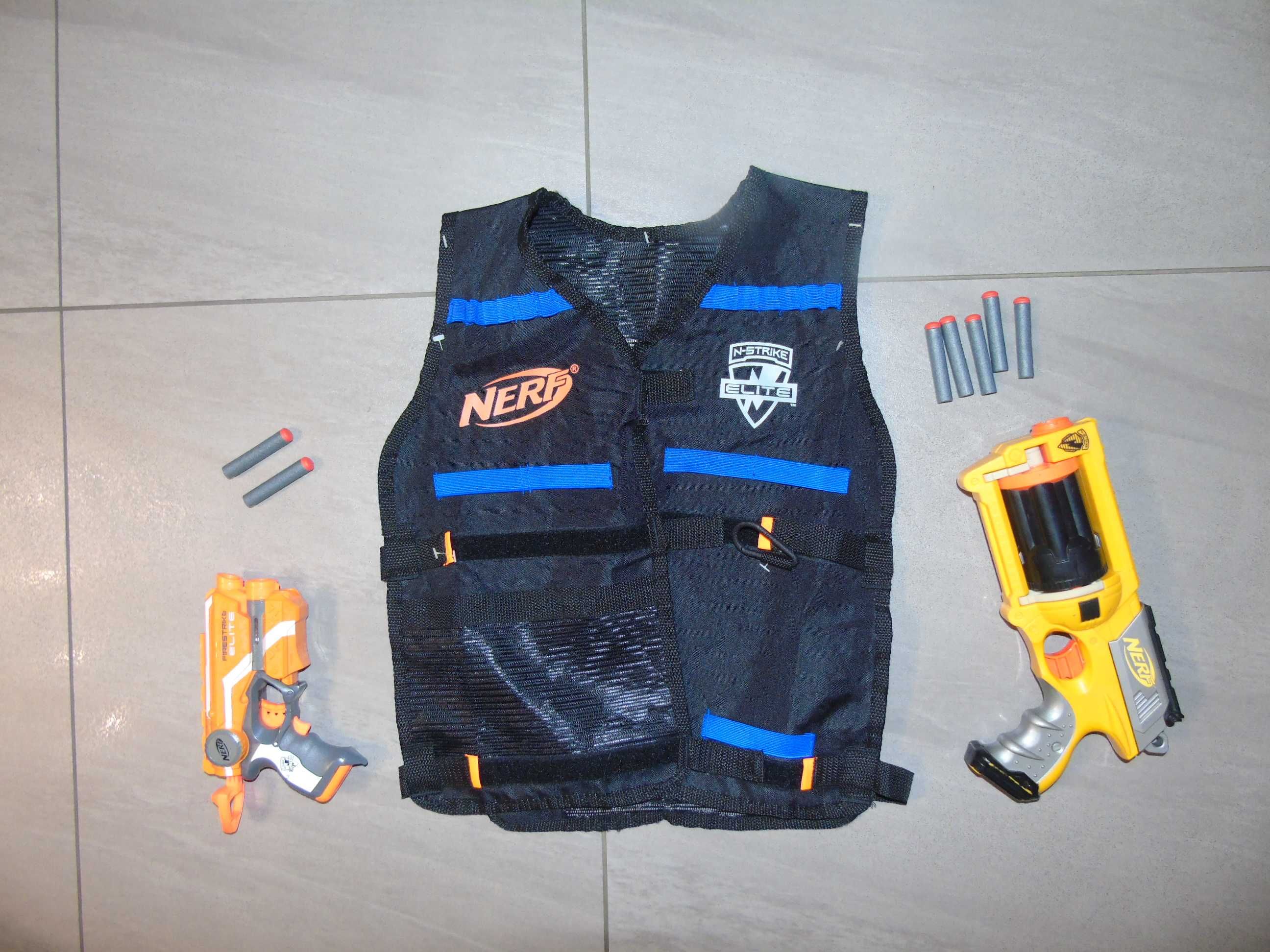 Pistolety na strzałki Nerf + kamizelka