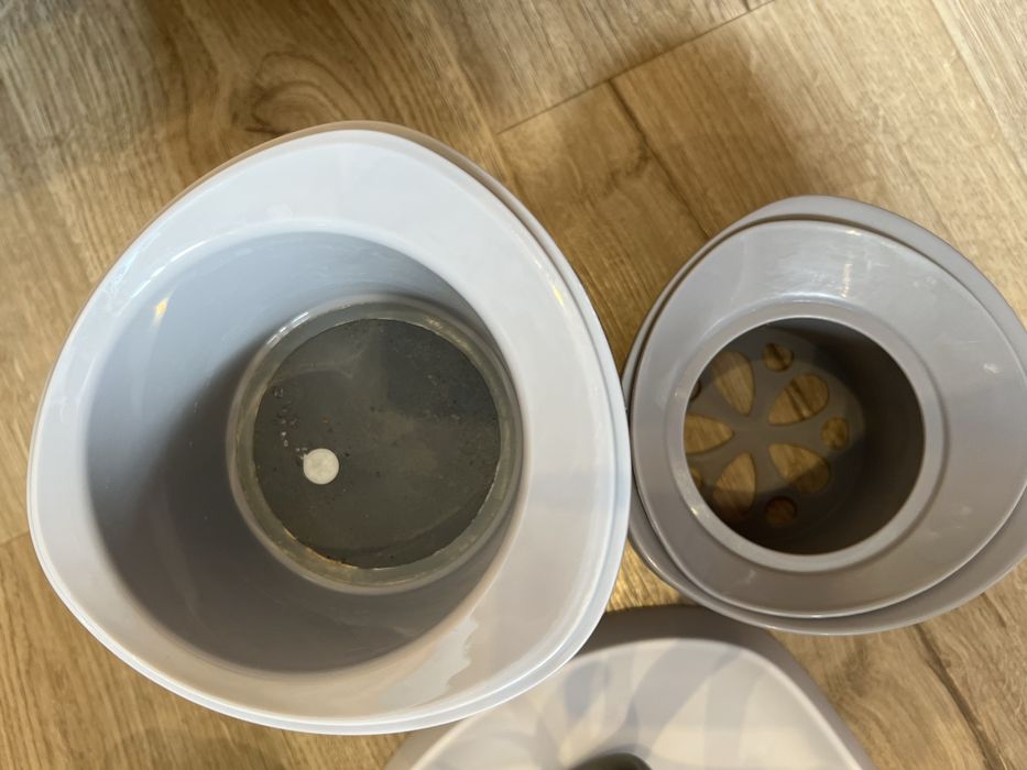 Podgrzewacz do butelek Lovi z zestawem akcesoriów