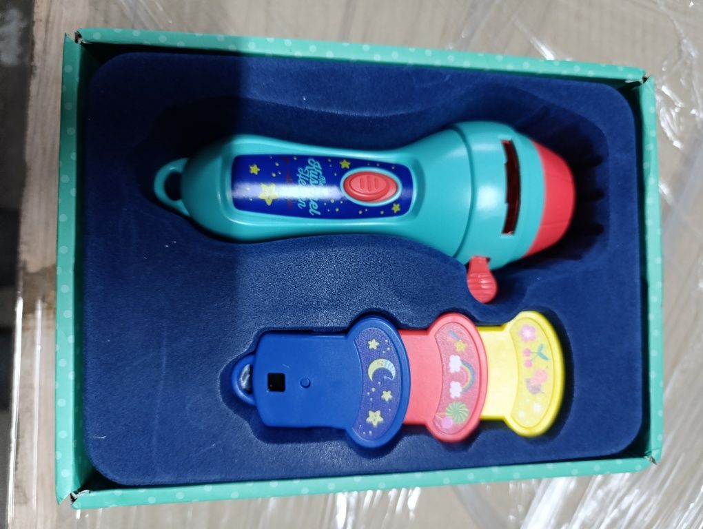Latarka mini projektor
